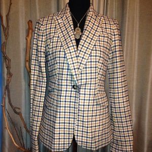 Sophisticated Plaid Fitted Blazer with Elbow Patch